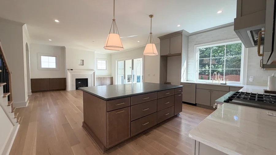 1904 McCarthy — Great Room