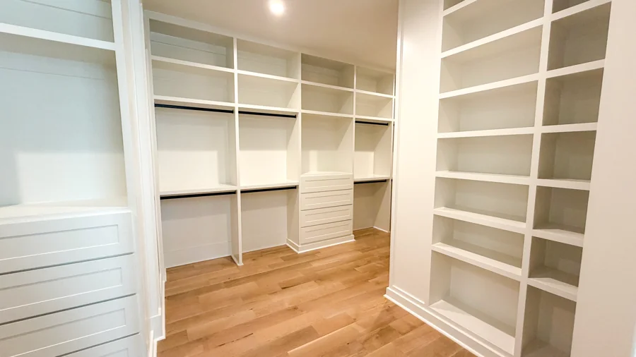 1904 McCarthy — Primary Closet