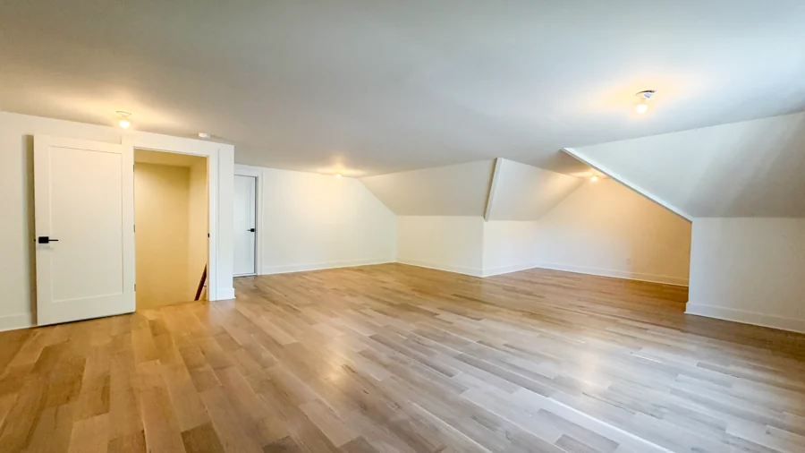 1904 McCarthy — Play Room 2