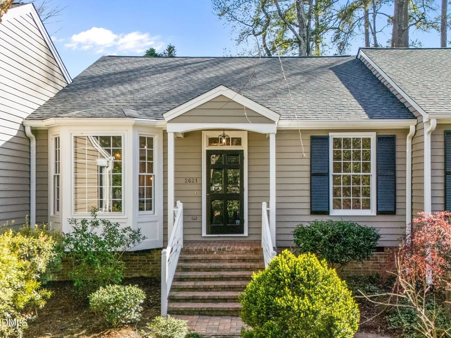 Ashland — Front exterior