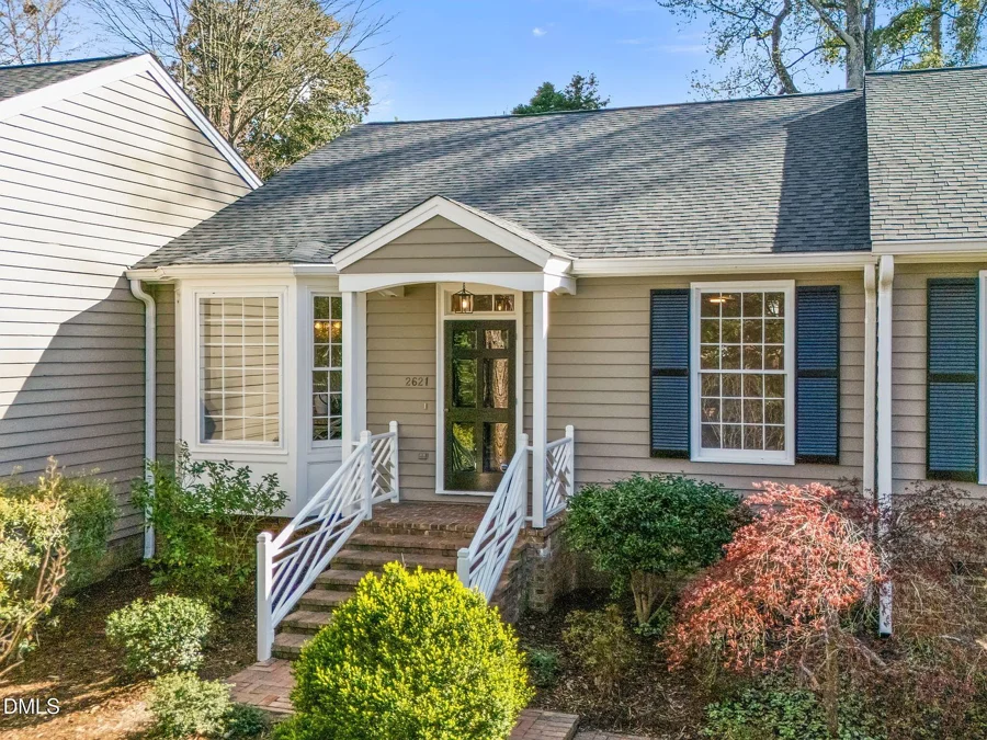 Ashland — Front exterior