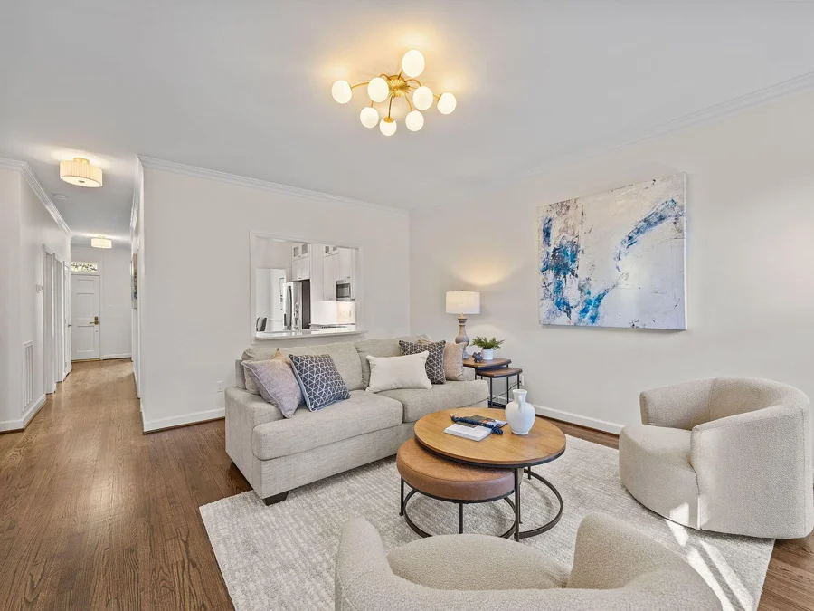 Ashland — Living room
